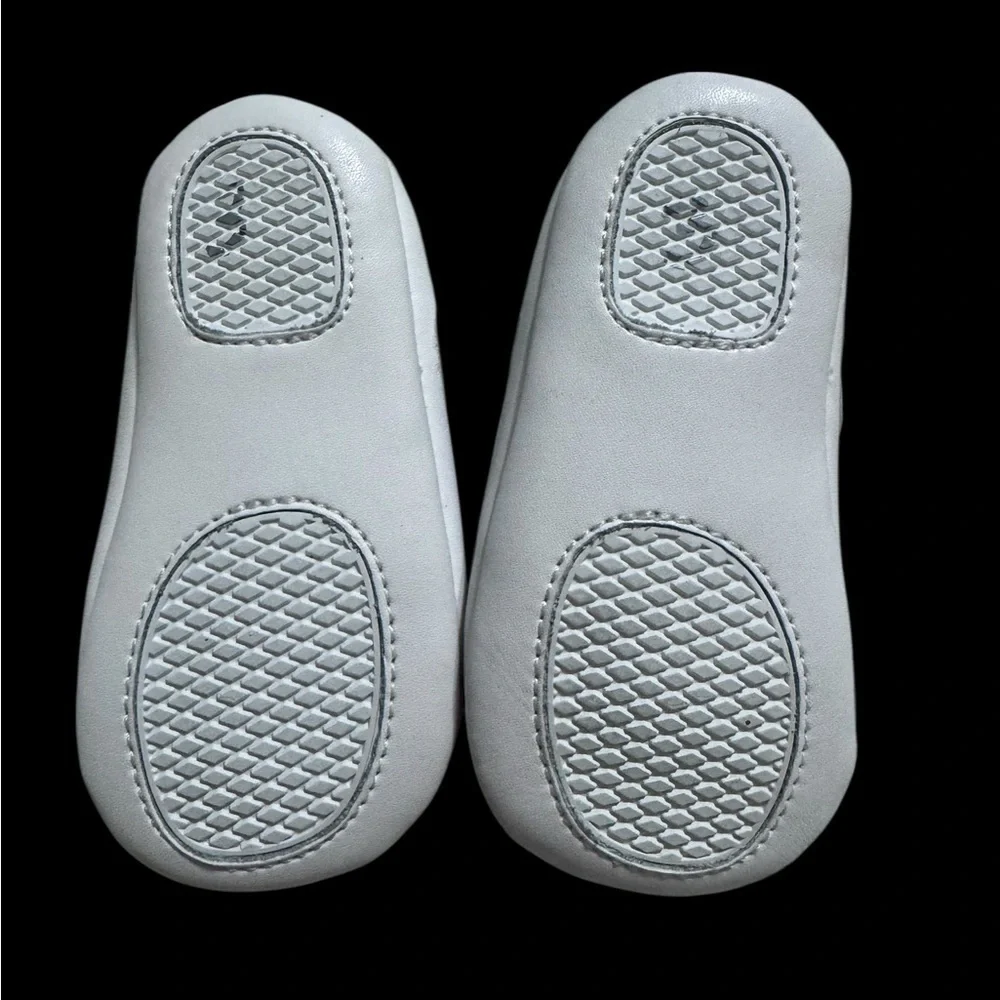 L'Amour White Baby Walker Shoes